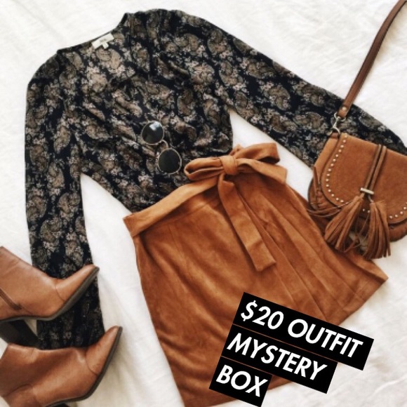 Tops - ✨ $20 OUTFIT MYSTERY BOX ✨